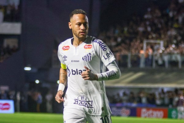 EA chính thức: Neymar sẽ không