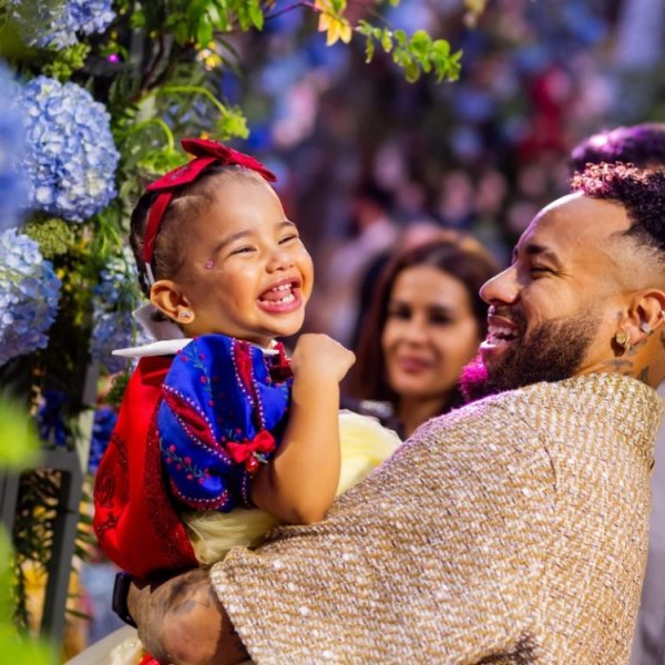 Neymar kỷ niệm sinh nhật lần t
